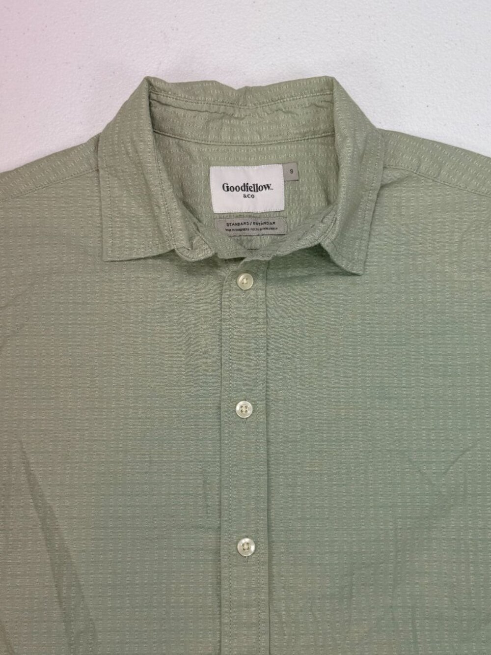 Goodfellow & Co Mens Small Sage Green Textured Cotton Button Down Shirt  Categor